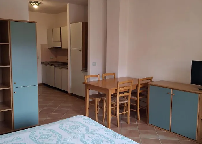 公寓 Marana With Private